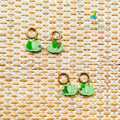 Lotus 🪷 | Green handmade resin earrings