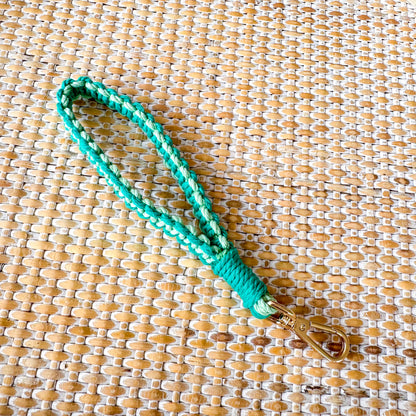 Two-toned Simple Macrame Wristlet | handmade boho-chic accessories - LooniKrafts