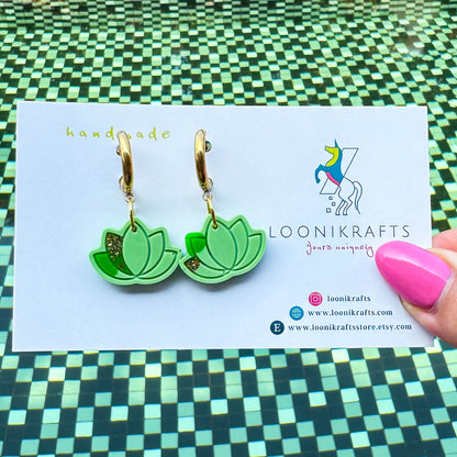 Lotus 🪷 | Green handmade resin earrings