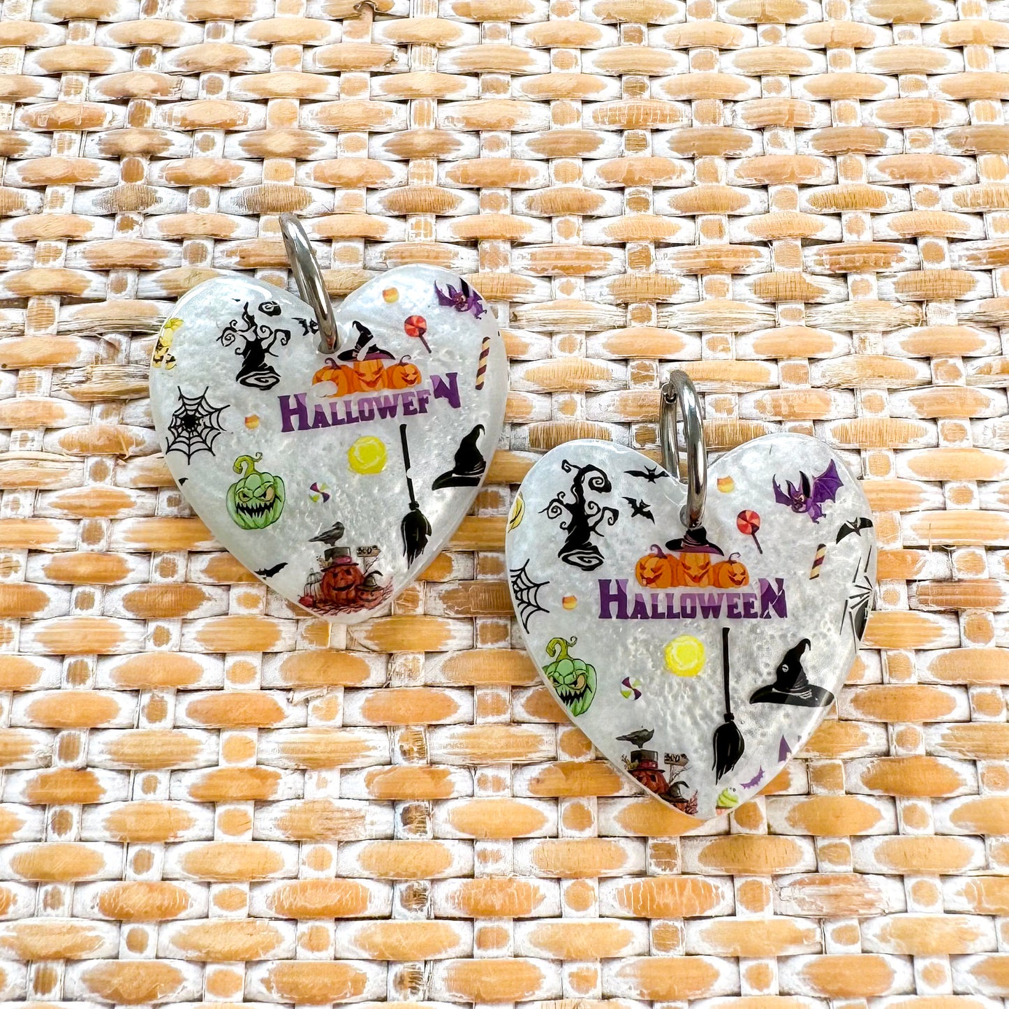 Halloween ~ Amorito | Handmade resin earrings