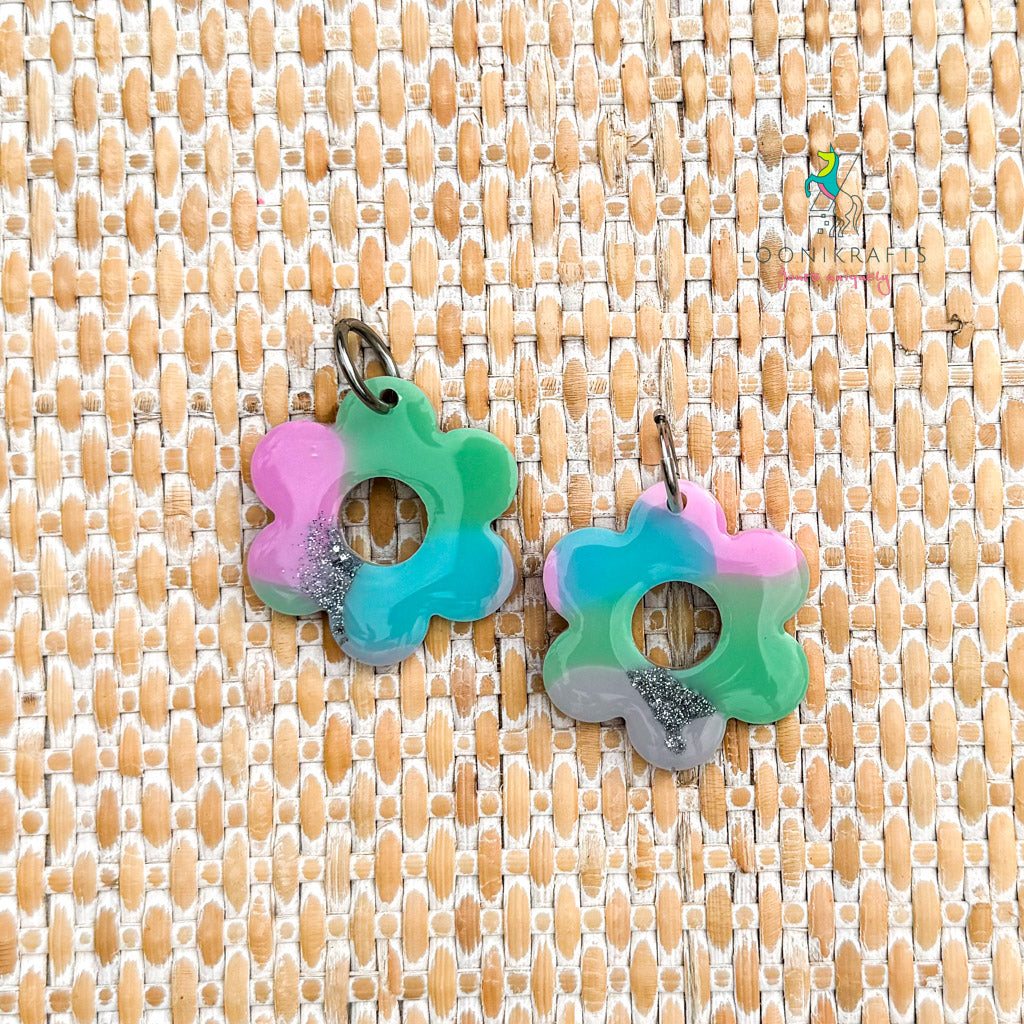 DRZ ~ Fleur (L) | Colourful handmade resin earrings