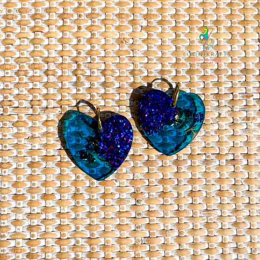 Amorito | Blue handmade resin earrings