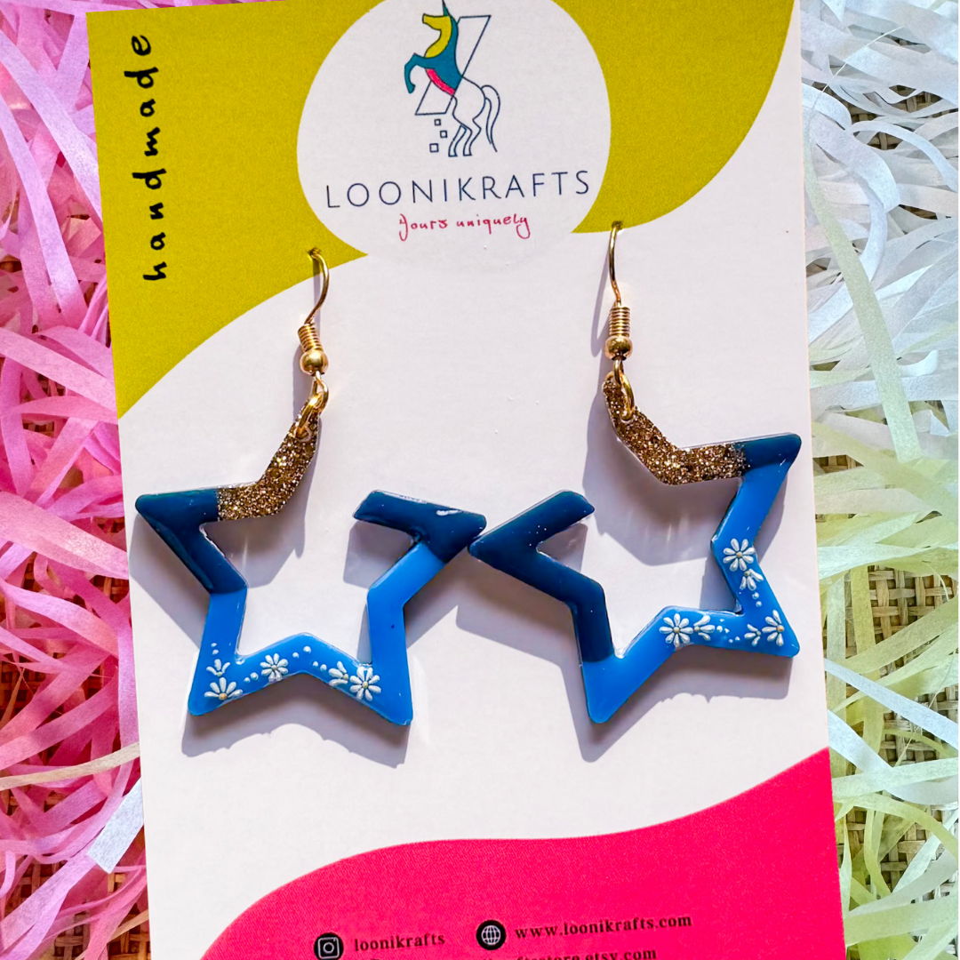 Oceanix ~ Stars | Blue handmade resin earrings with floral detail - LooniKrafts